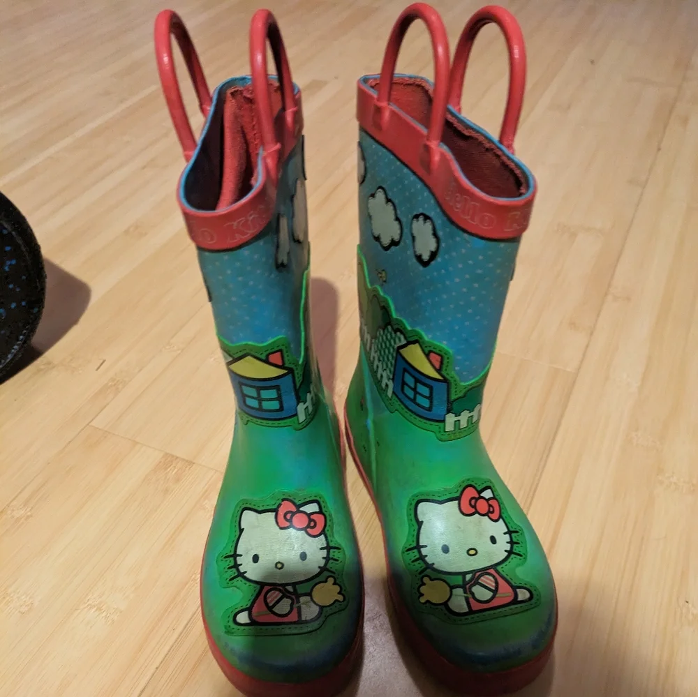 Hello Kitty toddler rainbows - Picture 3 of 4